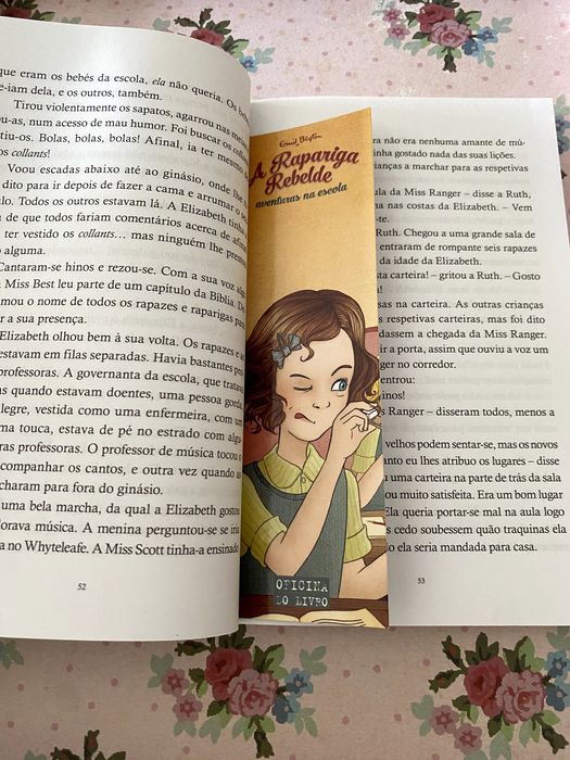 A Rapariga Rebelde - Aventuras na escola - PORTES INCLUIDOS
