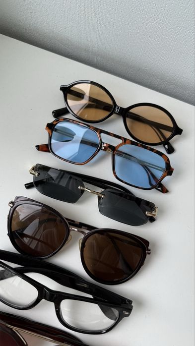 Продаю стильні окуляри