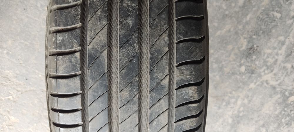 Komp.opon 215 60r17 Michelin primacy4