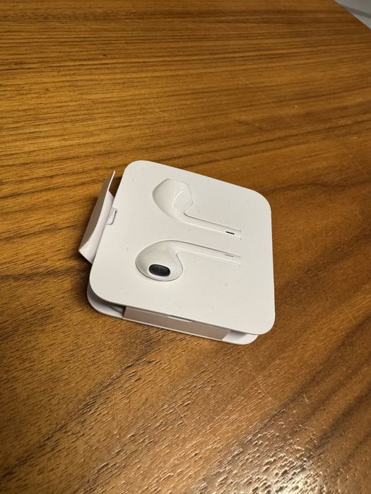 Apple Airpods przewodowe lightning NOWE