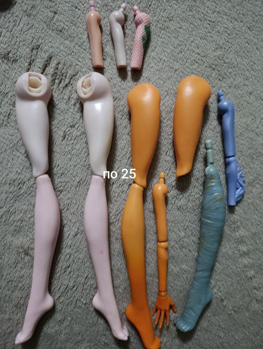 Ляльки Монстер хай, аксесуари, одяг руки