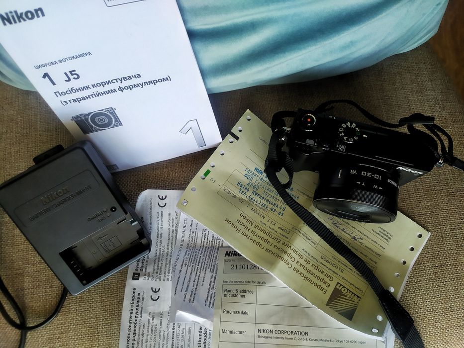 фотоапарат Nikon J5