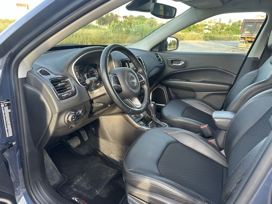 Jeep Compass 1.3 4XE Limited ( 38 mil kms )