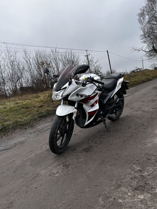Продам мотоцикол ліфан KPR 200