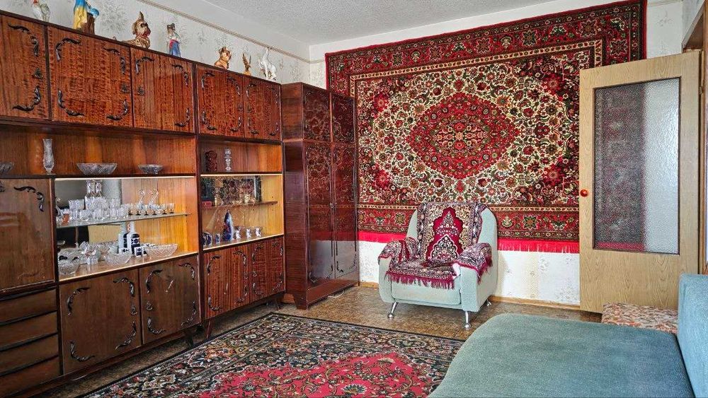 Здається 3к квартира на Харьковському масиві. метро Вирлиця. вул. Вербицького