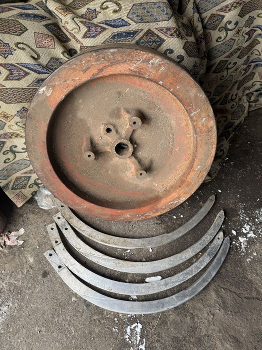 Вʼязальний апарат на прес підбирач Sipma, Famarol Z511, Fahr, Голка