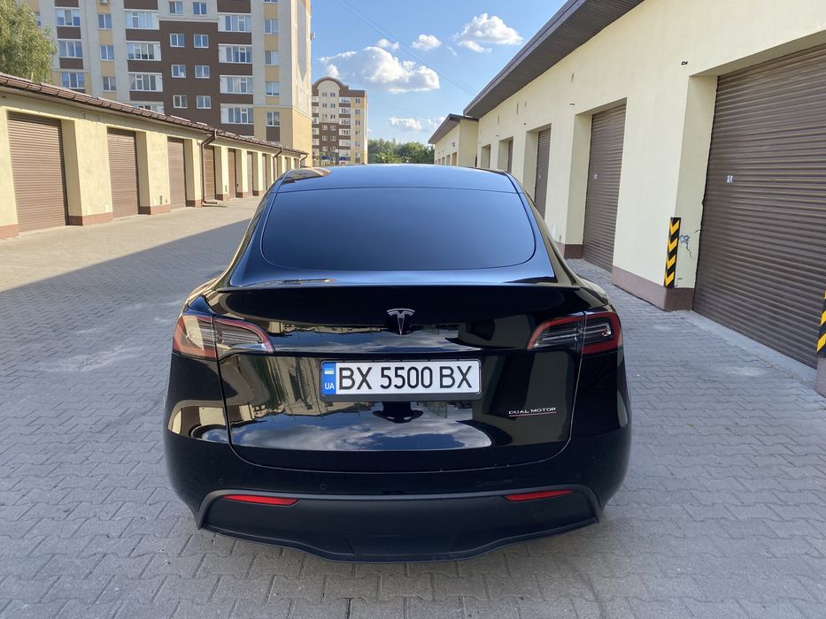 Продається /обмін на Нерухомість Tesla Y 2022 Perfomance