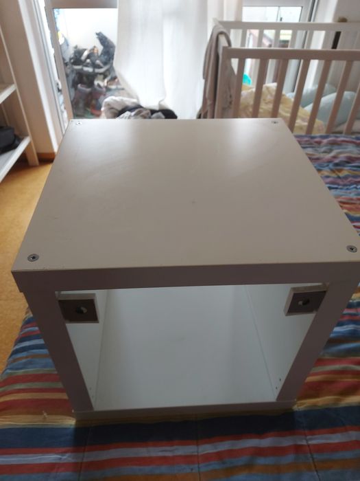 Cubo de parece ou chão