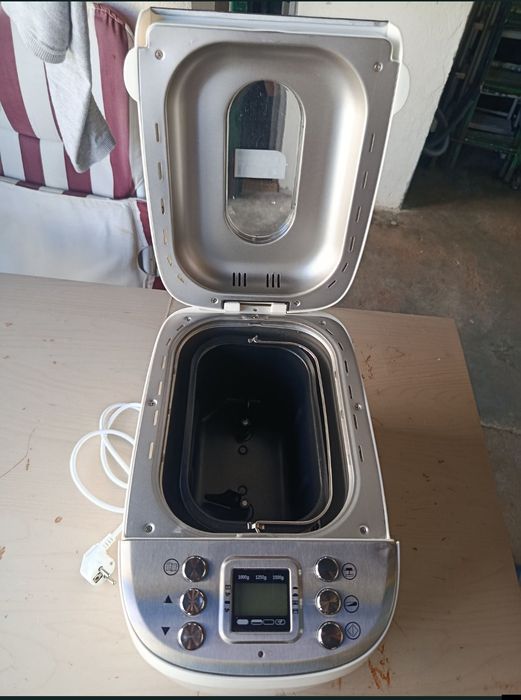 Bread Maker449960232260751364
