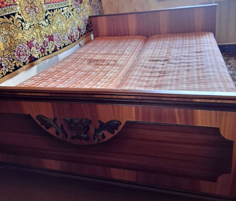 Ліжко двоспальне