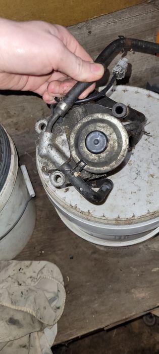 Podstawa filtra paliwa toyota 2,0 d4d 2,2 dcat