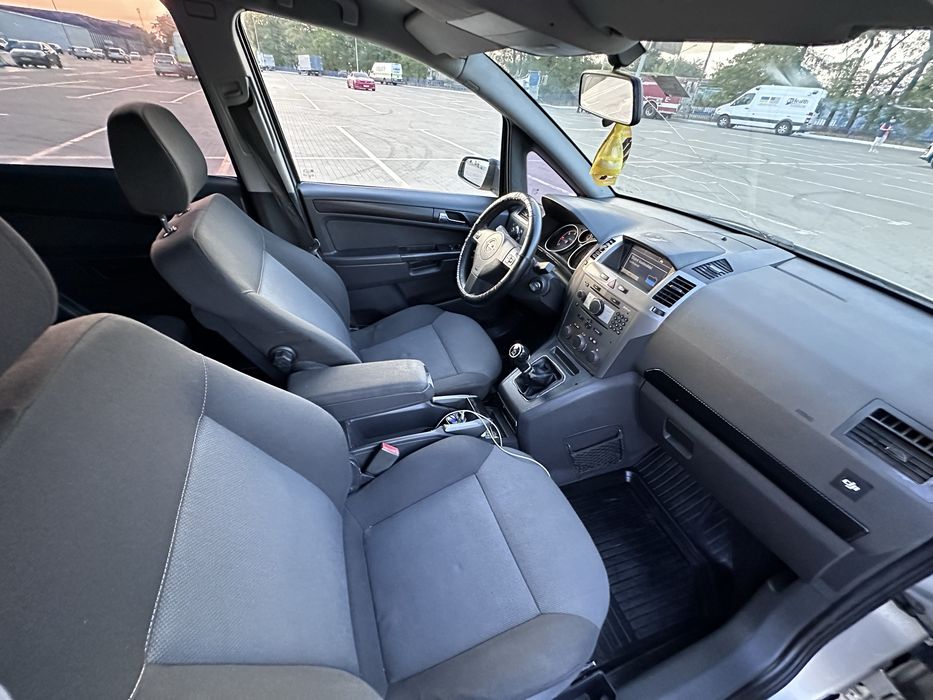 Продам Opel Zafira 1.9 турбо дизель