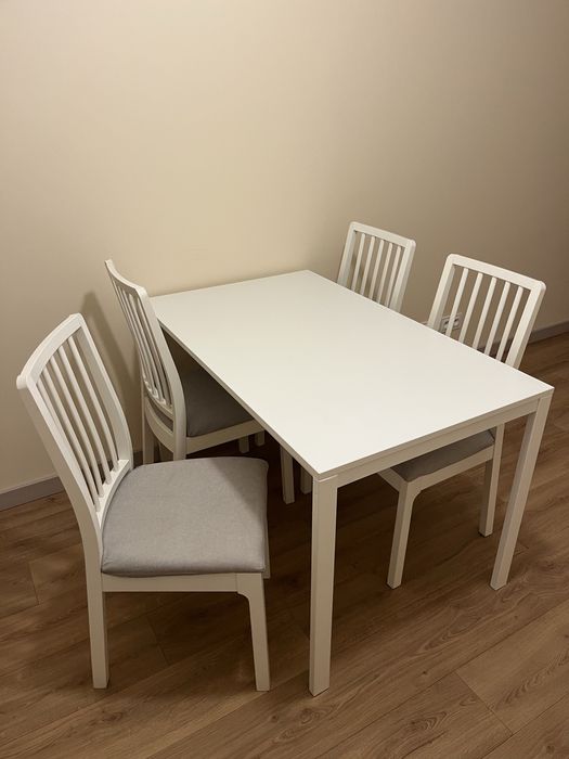 Komplet 4 krzeseł + stół IKEA