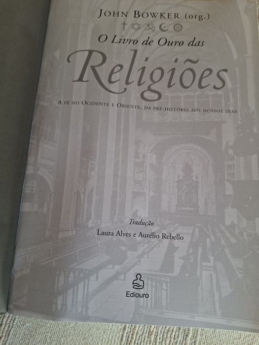 O Livro de Ouro das Religiões