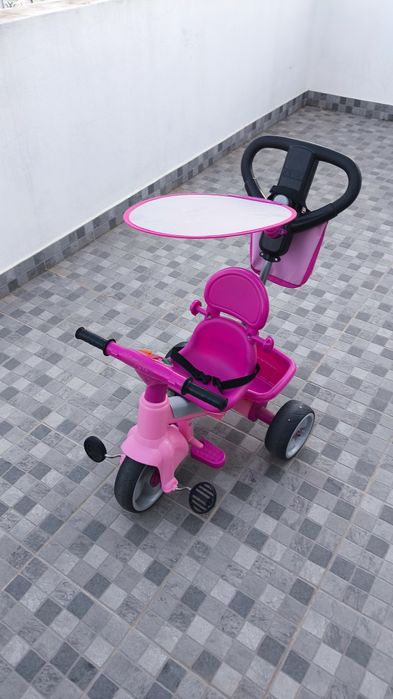 Triciclo para criança