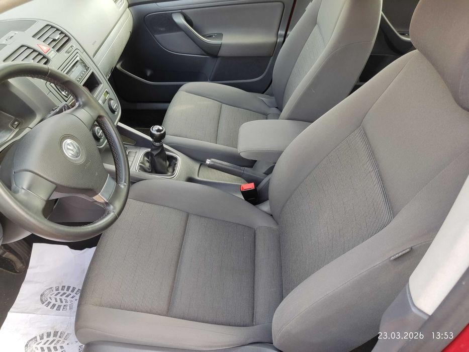 Продам VW Golf 5