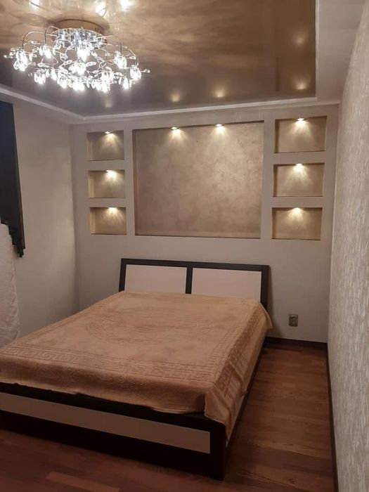 Продам 3к квартиру на Сергія Слісаренка