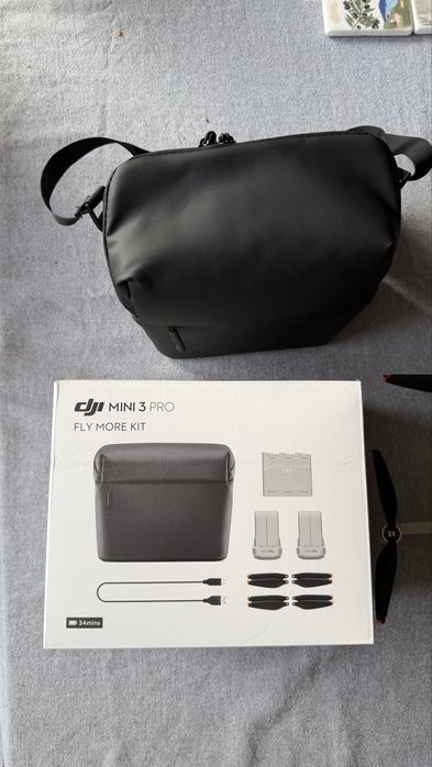 Dron DJI Mini 3 PRO-Fly Combo z kontrolerem DJI RC