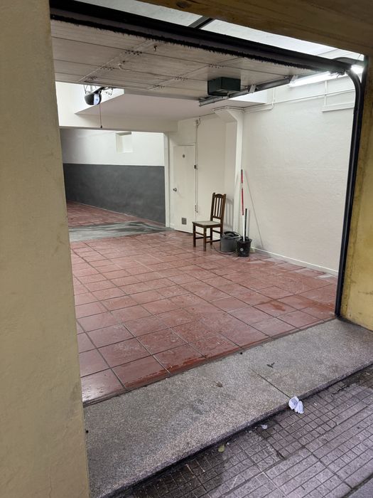 Armazém aluga-se em S Mamede Infesta