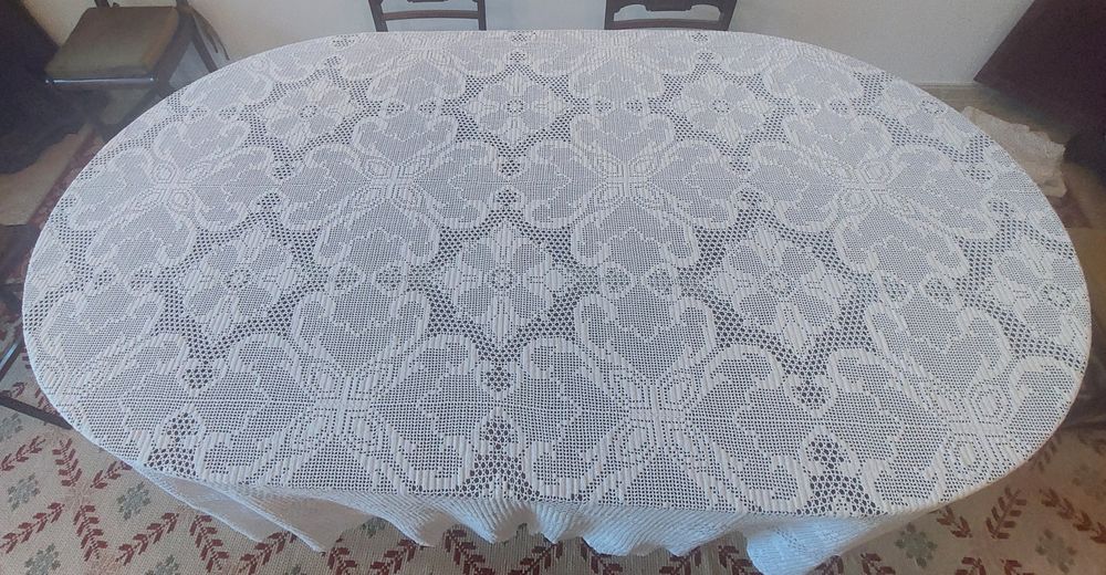 Toalha de renda feita à mão
