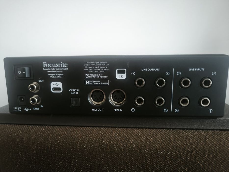Focusrite Clarett 4pre USB como nova