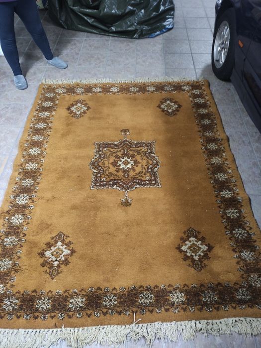 Tapete Castanho de origem Marrocos