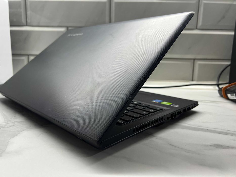 Lenovo Ideapad 100-15IBD Core i3-5005U/8 ОЗУ/SSD 256/NVIDIA920M/15.6''