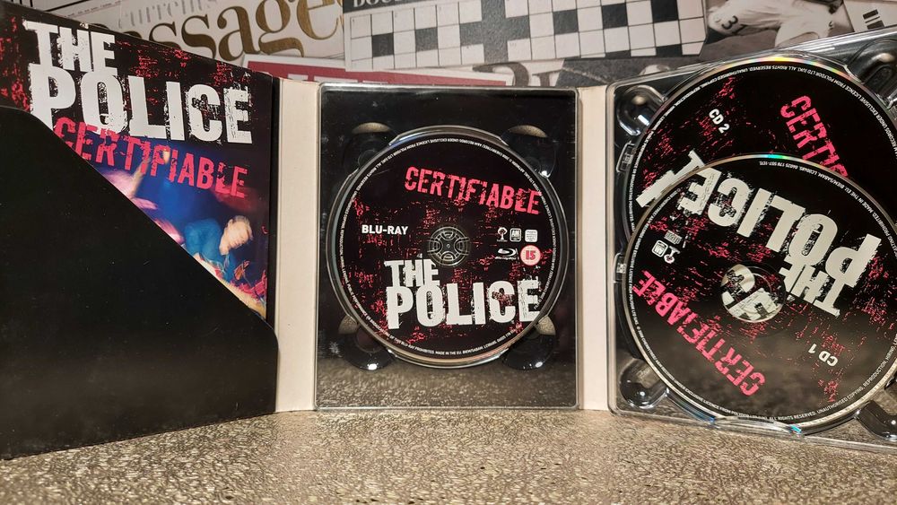 その他 The Police Certifiable [Blu-ray + 2CDs] [Import] 2mvetro その他 The Police Certifiable [Blu-ray + 2CDs] [Import