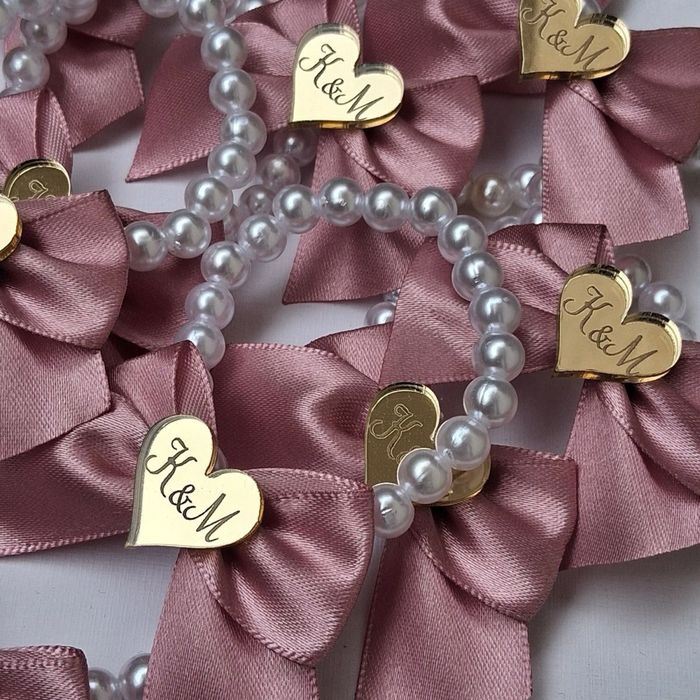 Бутоньєрки на замовлення | від 25 грн