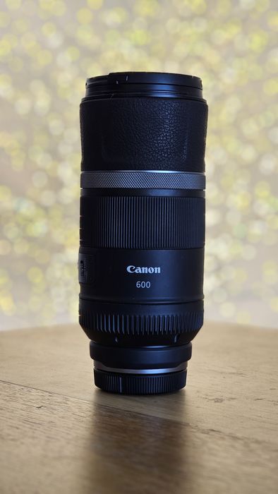 Canon RF 600mm f/11 IS STM
