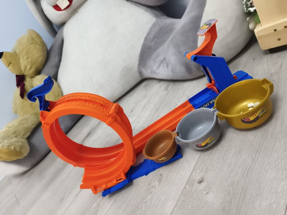 Tor hot wheels monster truck jak nowy
