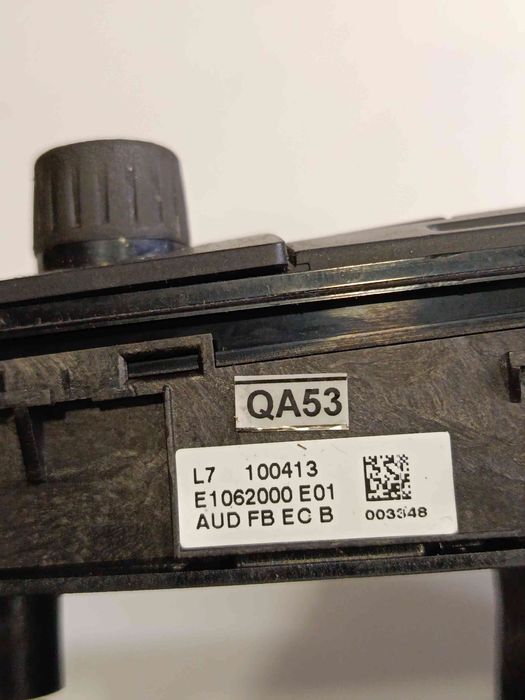 Rádio / auto-rádio BMW 1 (F20)