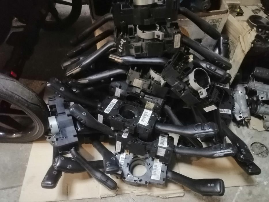 Продам гитары переключатели круизконтроля поворотов дворников на ауди