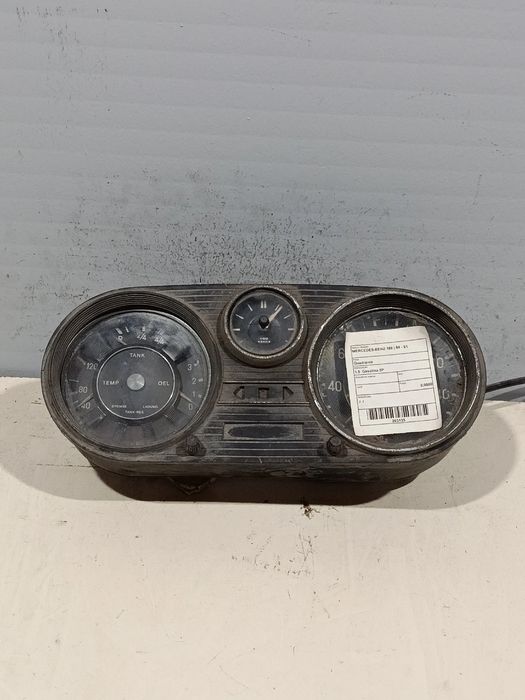Quadrante / painel de instrumentos MERCEDES-BENZ 190 (W201)