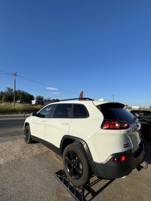 Jeep Cherokee 4x4 2016 motor mercedes 2.2 200cv full extras