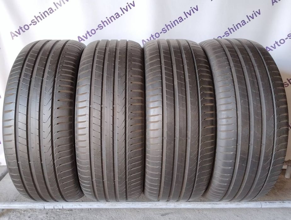 Шини літні R19 255/45 Pirelli Scorpion