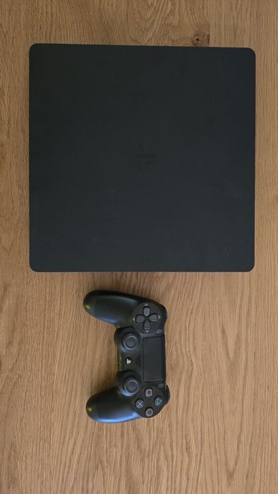Playstation 4 Slim 500 GB v10.01