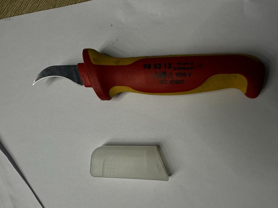 Ніж для видалення оболонки кабелю з секторними жилами KNIPEX 98 53 13