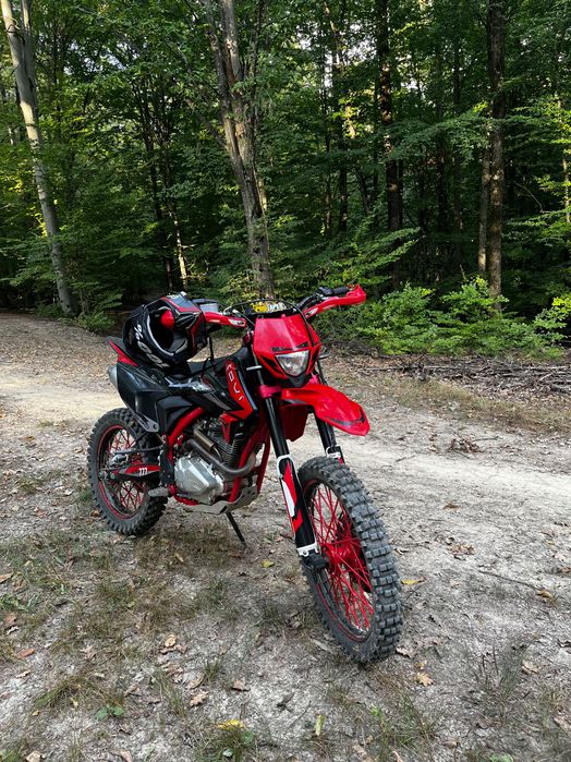 Продам Kovi advanc 250