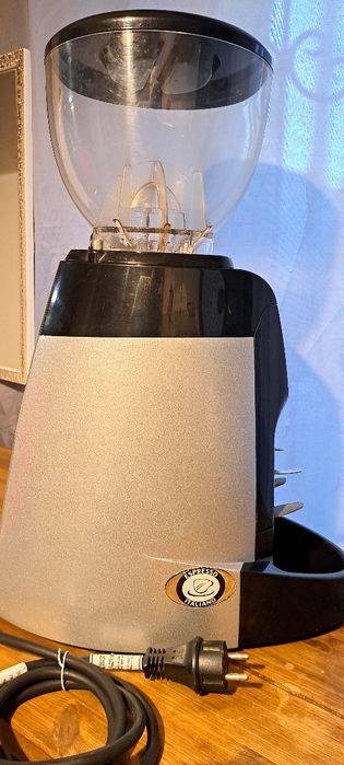 Кавомолка Casadio Enea On Demand прямий помол