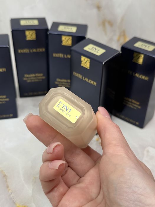 Тональний крем Estee Lauder Double Wear 1N1