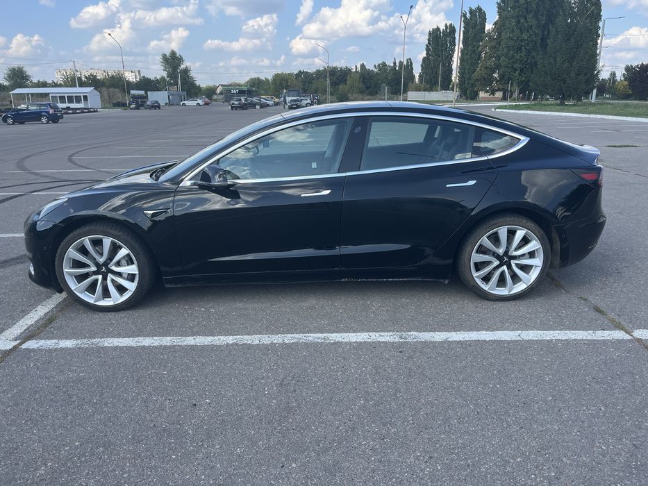 Tesla model 3 Standart Plus