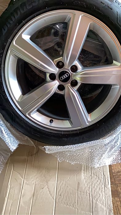 255/50R20 Оригінальні Диски Audi E- trone 5/112 ET38  R20 Шини