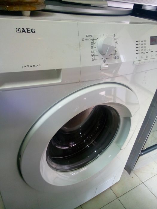 Vendo  AEG 7kgs/LG- 7kgs/HOOVER -9kgs  200eur.