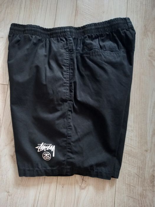Продам шорты Stussy