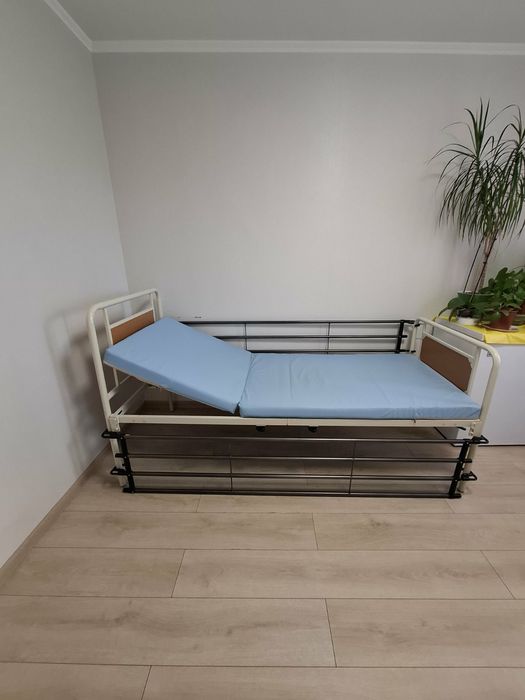Продам кровать для лежачих больных.