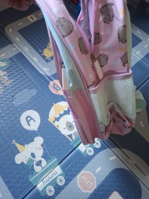 Plecak Pusheen mieści A4