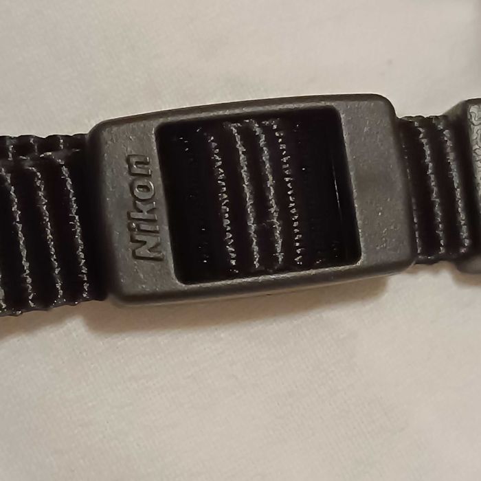 Nikon paski do aparatów, stan idealny.