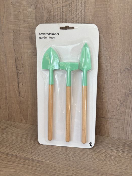 Zestaw dla dziecka do ogrodu lub sadzenia roślin, nowy