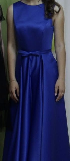 Довга вечірня сукня на випускний